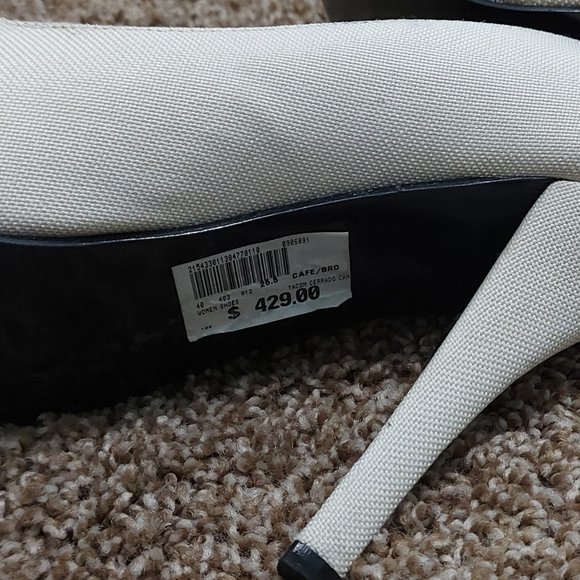 💥Host Pick💥C&A Tuxedo Heels - Picture 4 of 7